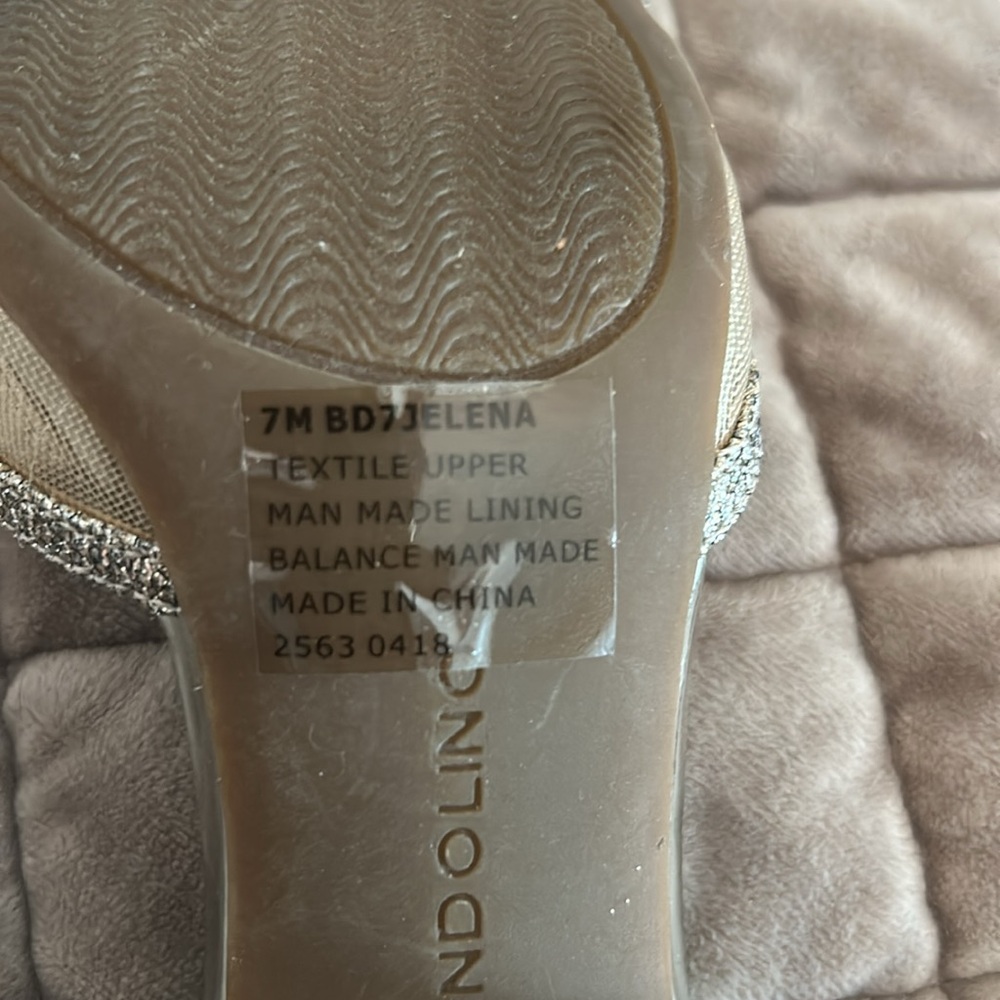 Bandolino Gold Women's Sandals - Picture 4 of 4